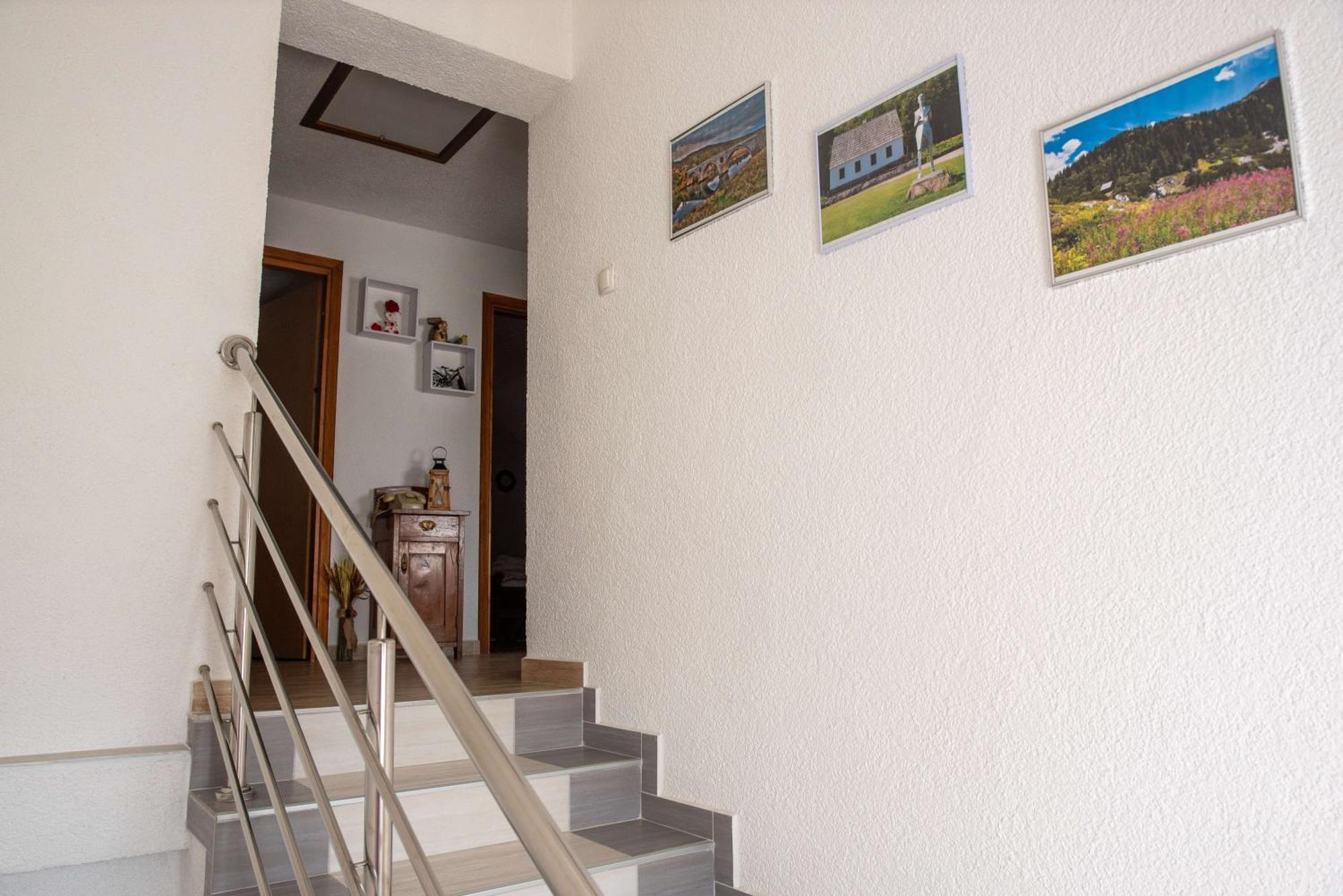 Kuca Za Odmor Boki Vila Gospić Exterior foto